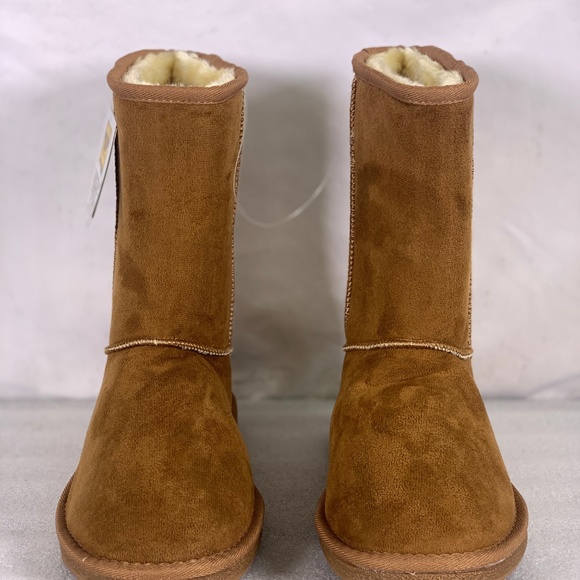 Western Chief Isabelle Faux Fur Lined Boots - Picture 2 of 5